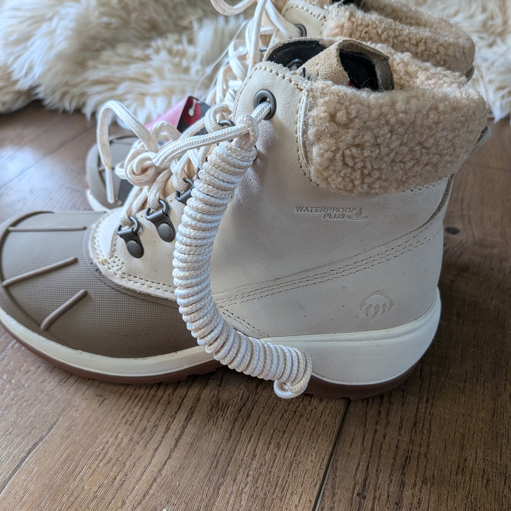 Wolverine Waterproof Plus Boots - Cream and Brown